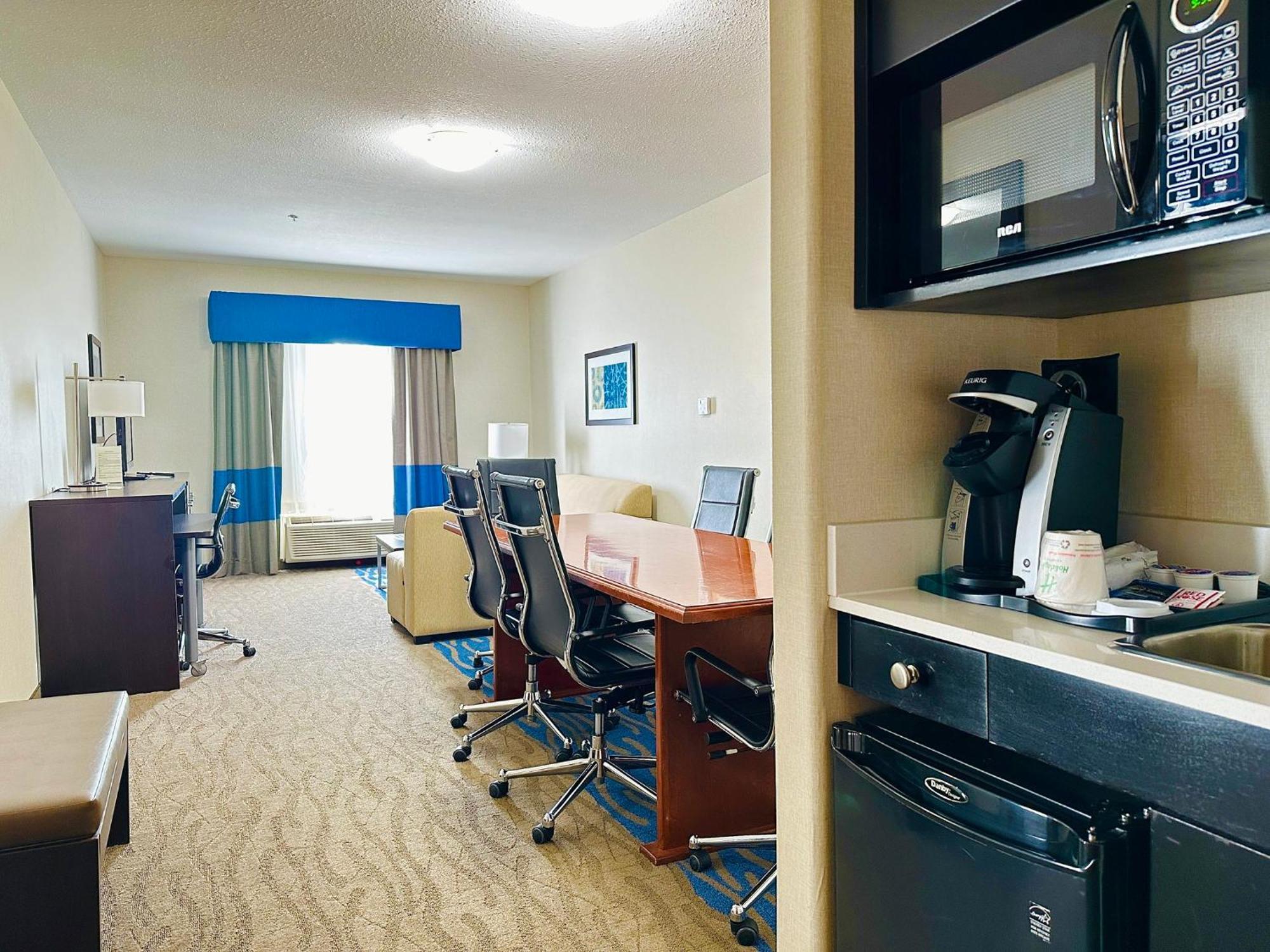 Holiday Inn Hotel & Suites Regina By Ihg Esterno foto